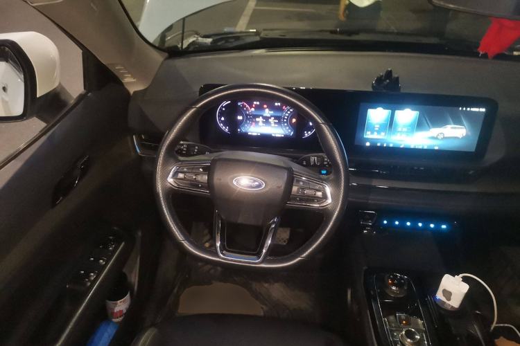 Used Ford Equator Sport 2022 EcoBoost 170 Platinum Edition Steering Wheel