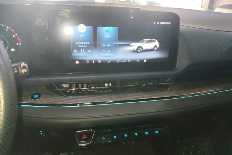 Used Ford Equator Sport 2022 Facelift EcoBoost 170 Prestige Model Audio And AC Panel