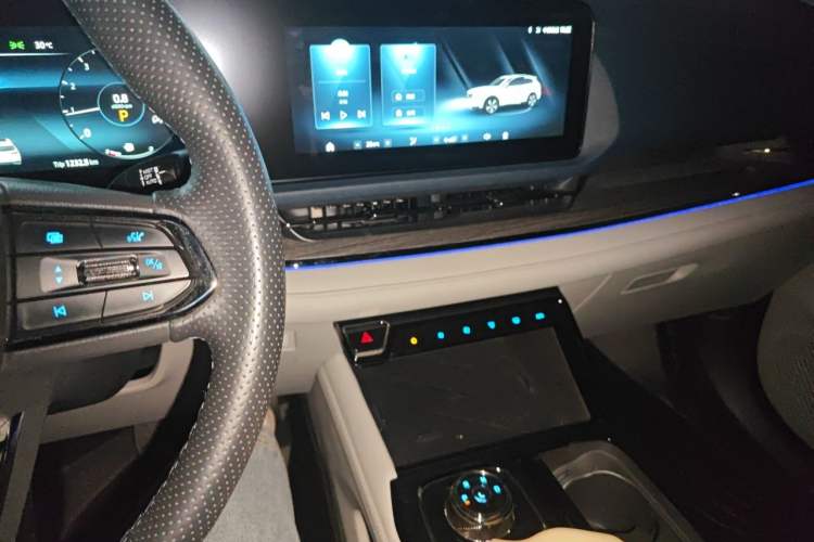 Used Ford Equator Sport 2022 Facelift EcoBoost 170 Prestige Model Audio And AC Panel
