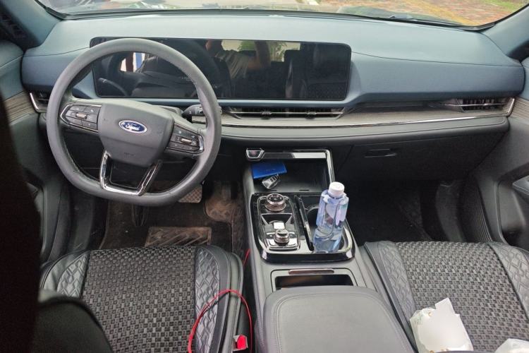 Used Ford Equator Sport 2022 EcoBoost 170 Premier Edition Center Console