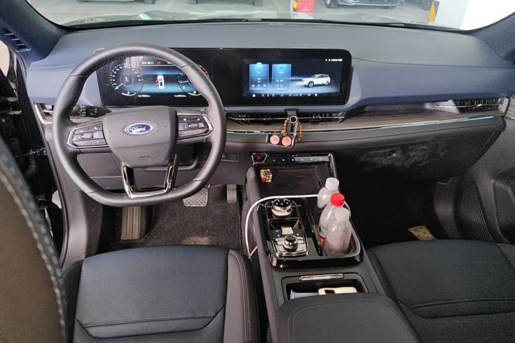 Used Ford Equator Sport 2022 Facelift EcoBoost 170 Prestige Model Center Console