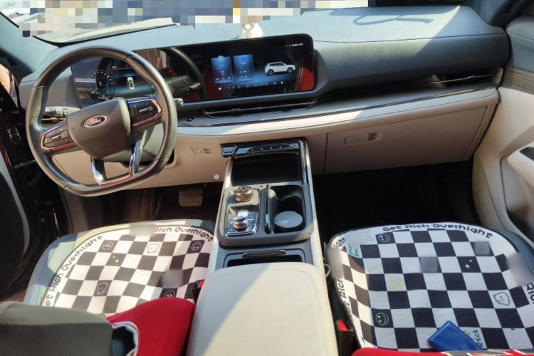 Used Ford Equator Sport 2022 EcoBoost 170 Premier Edition Center Console