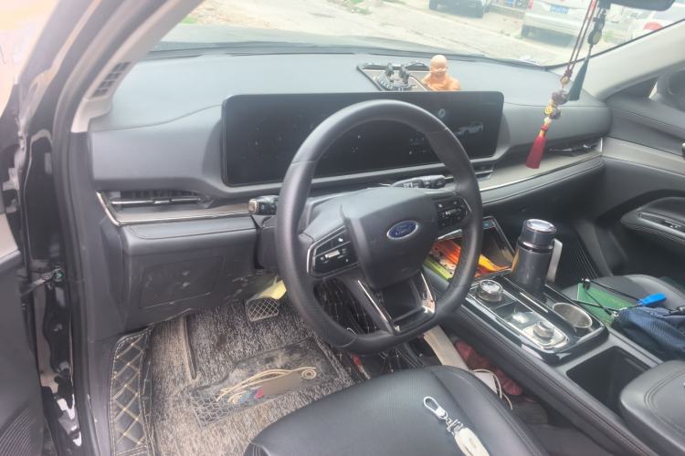 Used Ford Equator Sport 2022 EcoBoost 170 Premier Edition Center Console