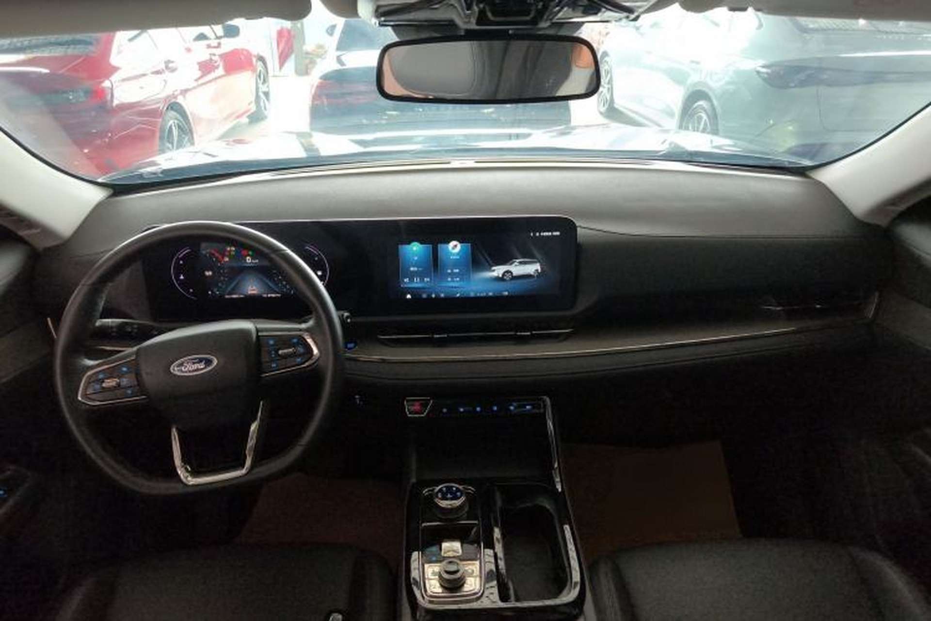 Used Ford Equator Sport 2022 EcoBoost 170 Platinum Edition Center Console