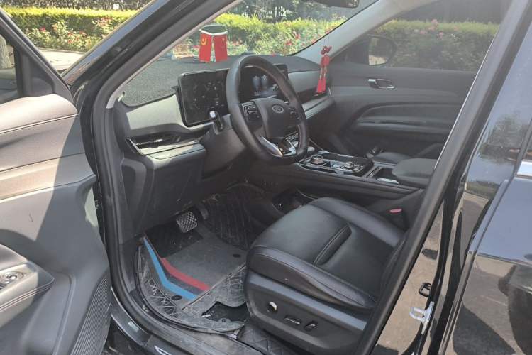 Used Ford Equator Sport 2022 EcoBoost 170 Platinum Edition Driver Seat