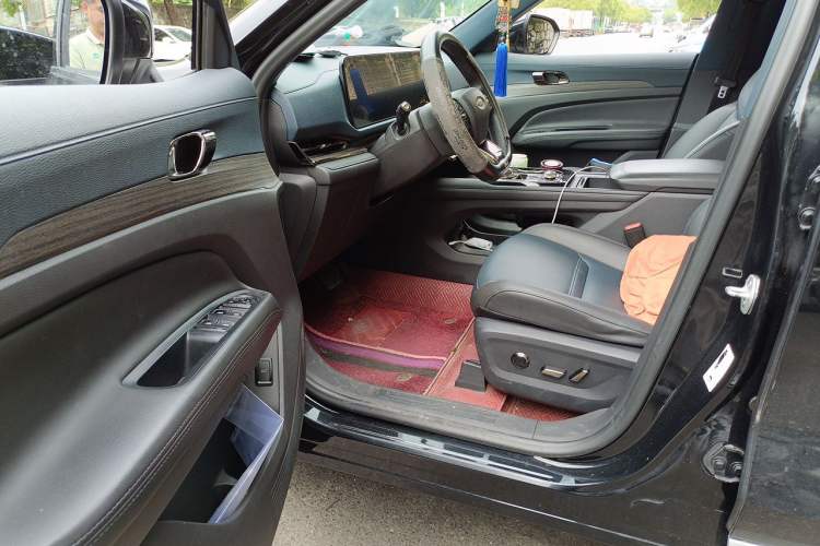 Used Ford Equator Sport 2022 Facelift EcoBoost 170 Prestige Model Driver Seat