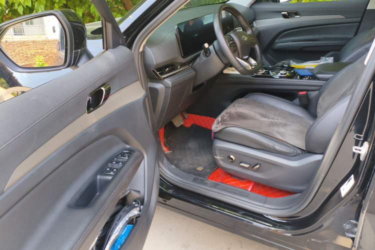 Used Ford Equator Sport 2022 EcoBoost 170 Platinum Edition Driver Seat