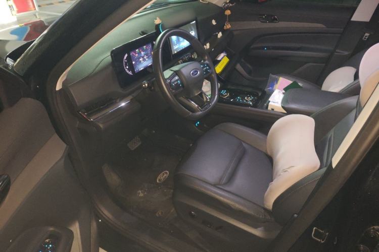 Used Ford Equator Sport 2022 EcoBoost 170 Premier Edition Driver Seat