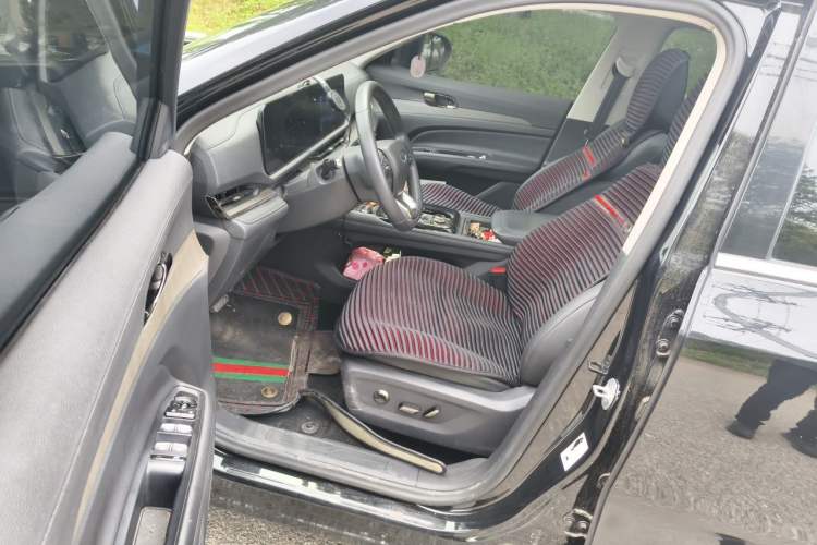 Used Ford Equator Sport 2022 EcoBoost 170 Platinum Edition Driver Seat