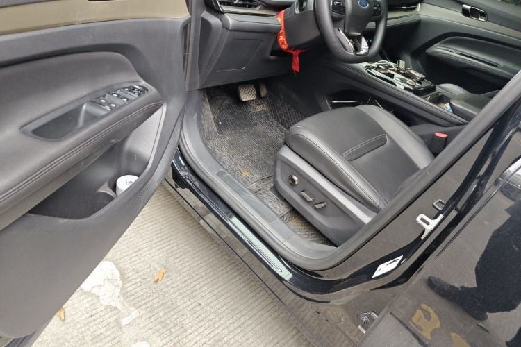 Used Ford Equator Sport 2022 EcoBoost 170 Premier Edition Driver Seat