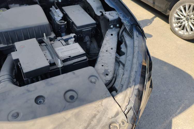 Used Ford Equator Sport 2022 EcoBoost 170 Platinum Edition Engine Bay Left