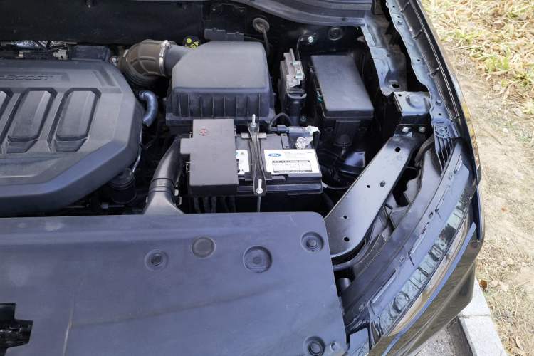 Used Ford Equator Sport 2022 Facelift EcoBoost 170 Prestige Model Engine Bay Left