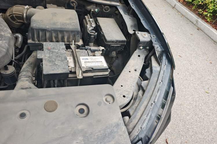 Used Ford Equator Sport 2022 EcoBoost 170 Premier Edition Engine Bay Left