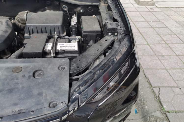 Used Ford Equator Sport 2022 Facelift EcoBoost 170 Prestige Model Engine Bay Left