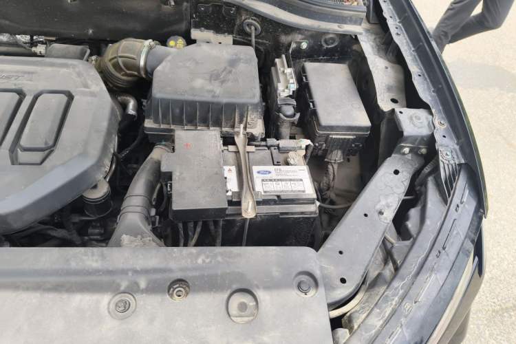 Used Ford Equator Sport 2022 EcoBoost 170 Platinum Edition Engine Bay Left