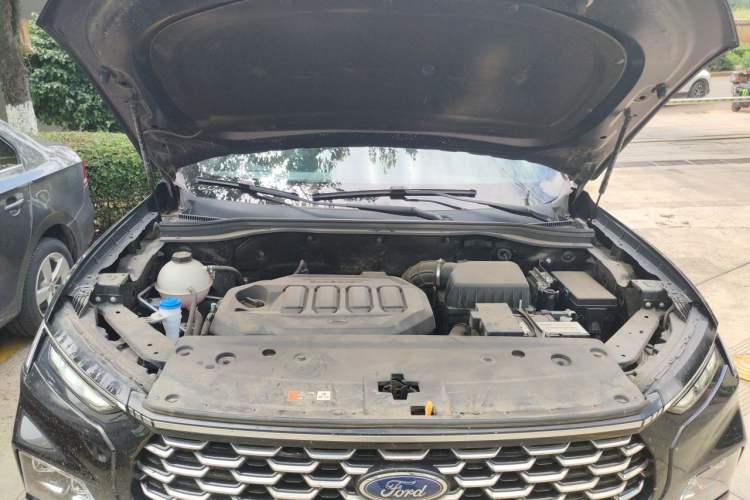 Used Ford Equator Sport 2022 Facelift EcoBoost 170 Prestige Model Engine Bay