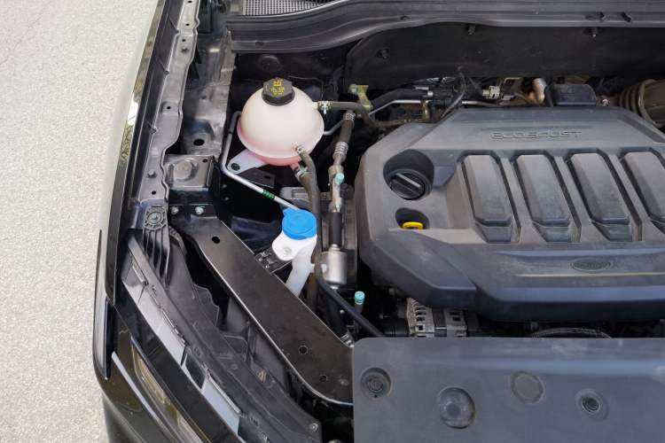 Used Ford Equator Sport 2022 Facelift EcoBoost 170 Prestige Model Engine Bay Right