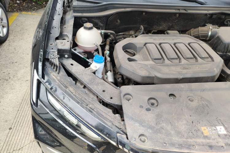 Used Ford Equator Sport 2022 Facelift EcoBoost 170 Prestige Model Engine Bay Right