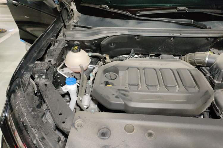 Used Ford Equator Sport 2022 EcoBoost 170 Platinum Edition Engine Bay Right