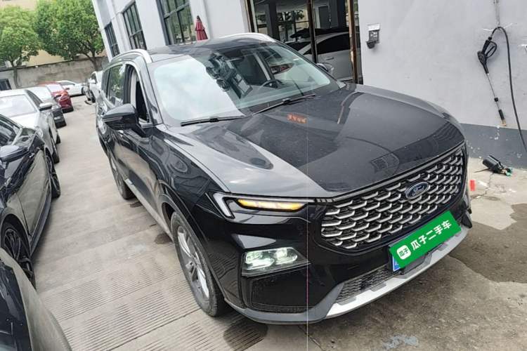 Used Ford Equator Sport 2022 EcoBoost 170 Platinum Edition Front Right 45 Deg