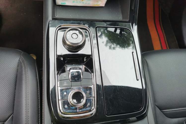 Used Ford Equator Sport 2022 EcoBoost 170 Platinum Edition Gear Lever