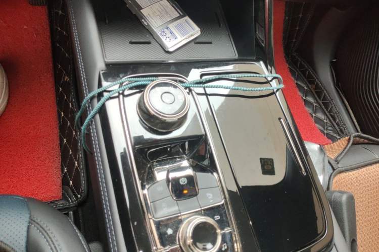 Used Ford Equator Sport 2022 EcoBoost 170 Premier Edition Gear Lever
