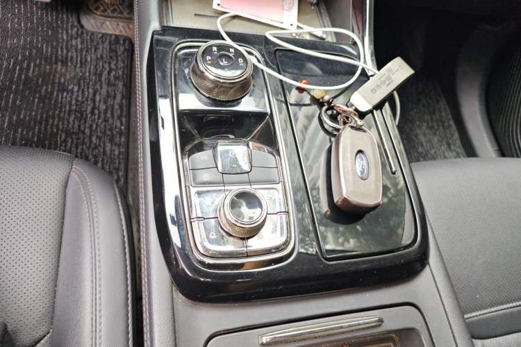 Used Ford Equator Sport 2022 EcoBoost 170 Premier Edition Gear Lever