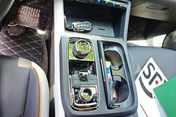 Used Ford Equator Sport 2022 Edge EcoBoost 170 Light & Shadow Gear Lever