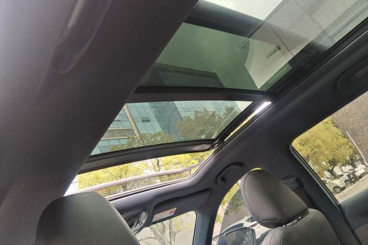 Used Ford Equator Sport 2022 Facelift EcoBoost 170 Prestige Model Headliner