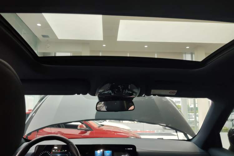 Used Ford Equator Sport 2022 Facelift EcoBoost 170 Prestige Model Headliner