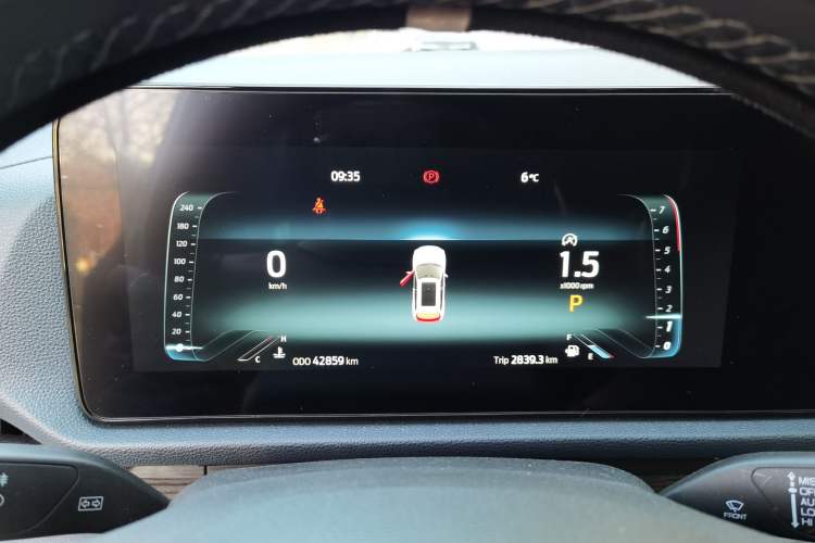 Used Ford Equator Sport 2022 Facelift EcoBoost 170 Prestige Model Instrument Cluster