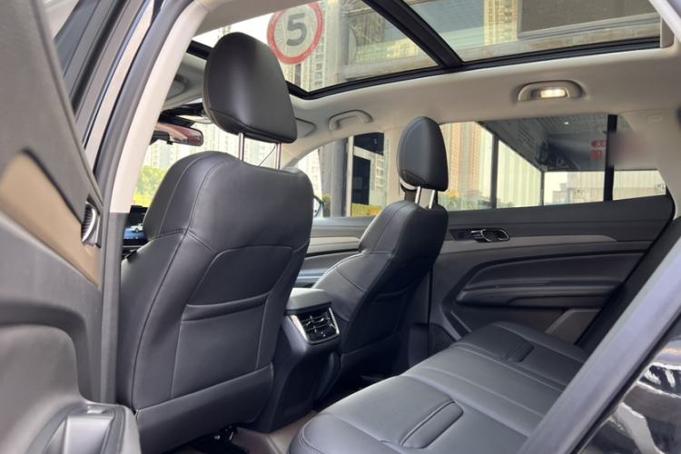 Used Ford Equator Sport 2022 EcoBoost 170 Premier Edition Interior 2