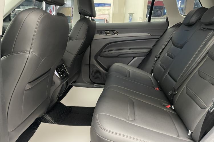Used Ford Equator Sport 2022 EcoBoost 170 Platinum Edition Interior 3