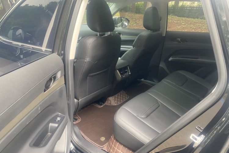 Used Ford Equator Sport 2022 EcoBoost 170 Platinum Edition Interior 4