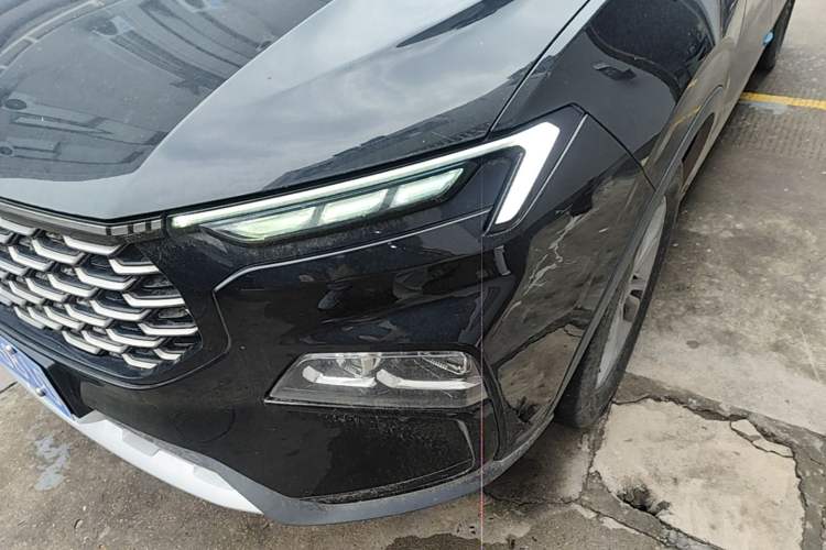 Used Ford Equator Sport 2022 EcoBoost 170 Platinum Edition Left Front Headlight