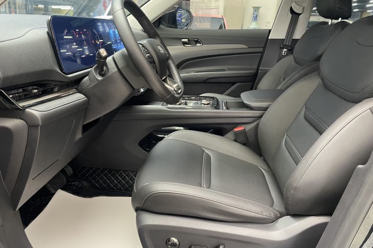 Used Ford Equator Sport 2022 EcoBoost 170 Platinum Edition Left Front Seat