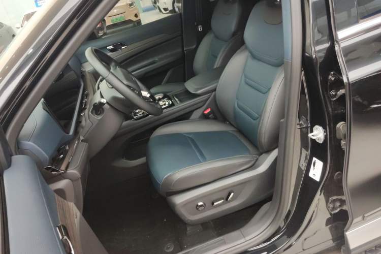 Used Ford Equator Sport 2022 Facelift EcoBoost 170 Prestige Model Left Front Seat