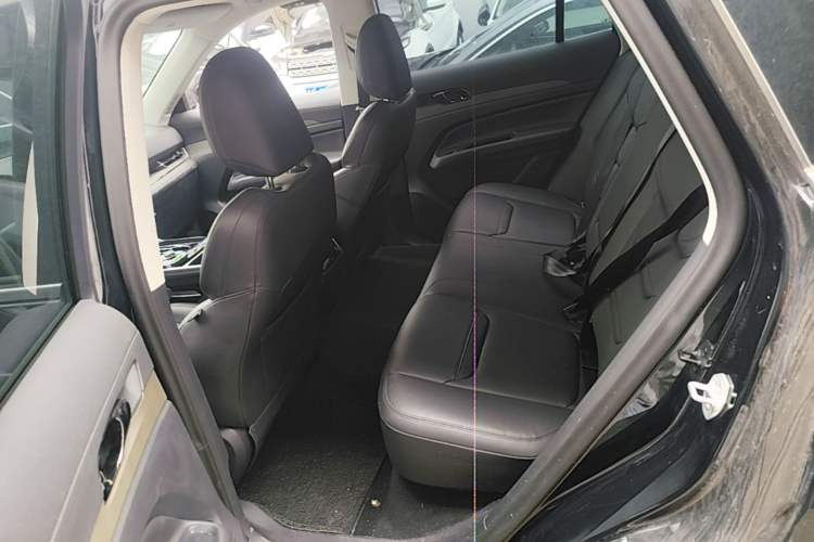 Used Ford Equator Sport 2022 EcoBoost 170 Platinum Edition Left Rear Seat