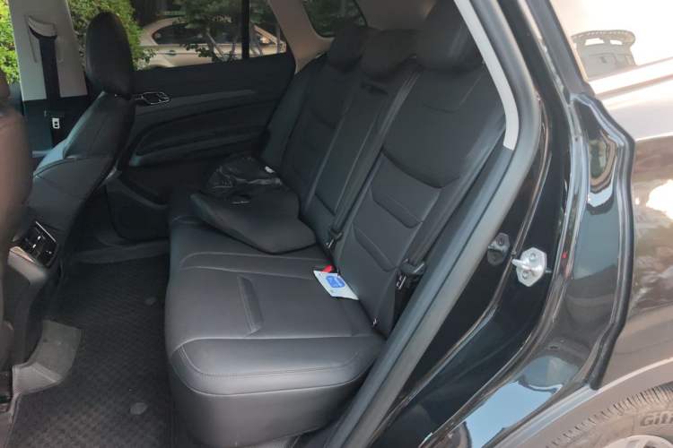 Used Ford Equator Sport 2022 EcoBoost 170 Platinum Edition Left Rear Seat