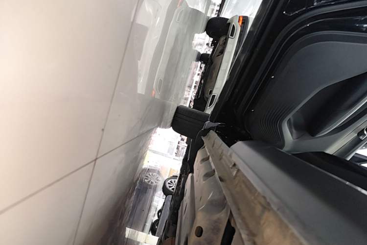 Used Ford Equator Sport 2022 EcoBoost 170 Premier Edition Left Side Sill