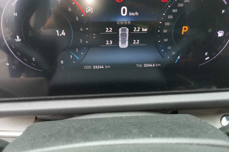 Used Ford Equator Sport 2022 EcoBoost 170 Platinum Edition Odometer Close Up