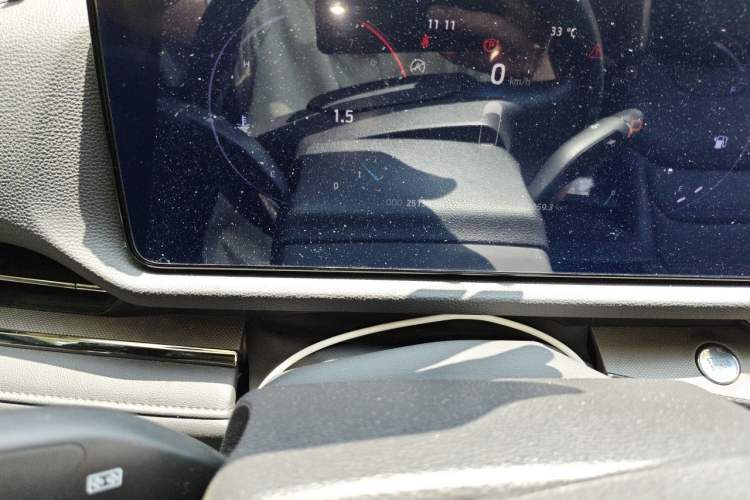 Used Ford Equator Sport 2022 EcoBoost 170 Premier Edition Odometer Close Up