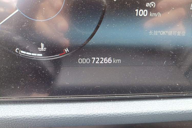 Used Ford Equator Sport 2022 Facelift EcoBoost 170 Prestige Model Odometer Close Up