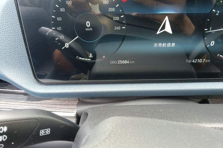 Used Ford Equator Sport 2022 Facelift EcoBoost 170 Prestige Model Odometer Close Up