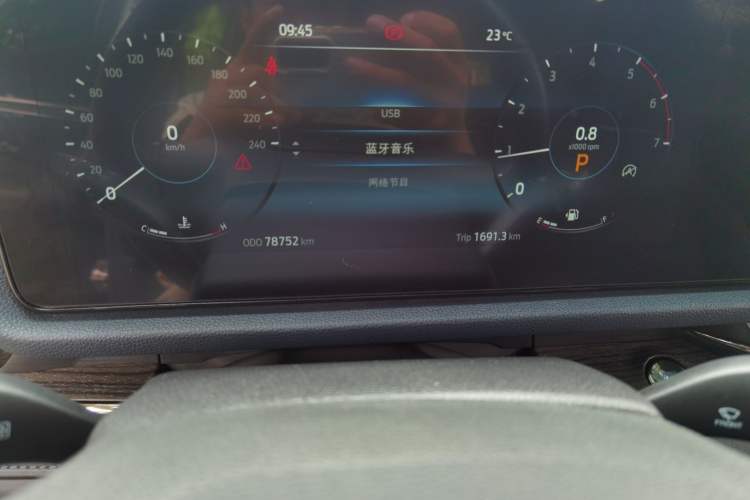 Used Ford Equator Sport 2022 Facelift EcoBoost 170 Prestige Model Odometer Close Up