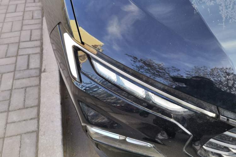 Used Ford Equator Sport 2022 Facelift EcoBoost 170 Prestige Model Right Front Headlight