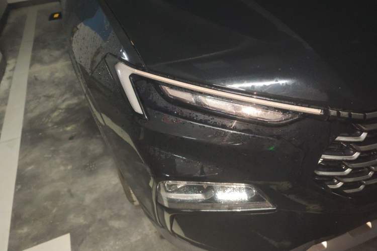 Used Ford Equator Sport 2022 EcoBoost 170 Premier Edition Right Front Headlight