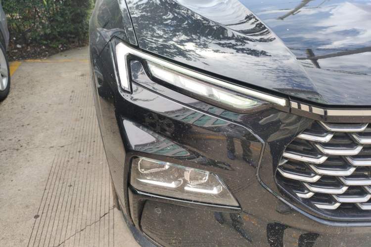 Used Ford Equator Sport 2022 Facelift EcoBoost 170 Prestige Model Right Front Headlight