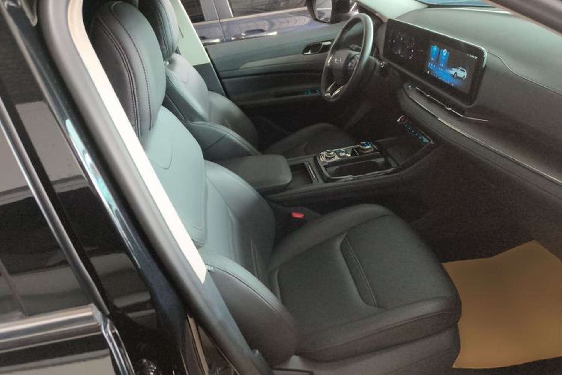 Used Ford Equator Sport 2022 EcoBoost 170 Platinum Edition Right Front Seat