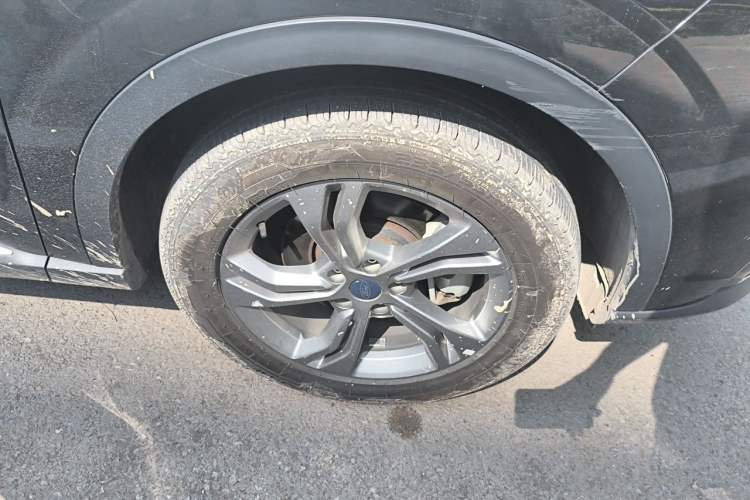 Used Ford Equator Sport 2022 EcoBoost 170 Platinum Edition Right Front Wheel Hub